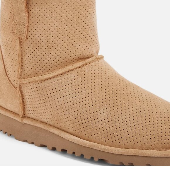 NEW UGG AUSTRALIA CLASSIC MINI PERF ANKLE BOOTS WOMENS 6 TAN TAWNY #1016852 - Picture 1 of 7